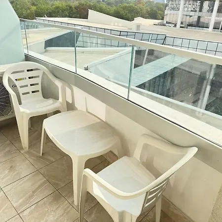 Park Seaside Escape Apartament
